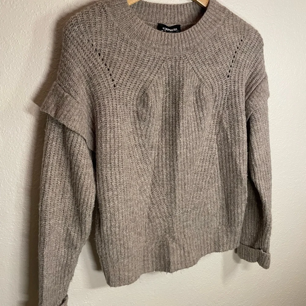 Express sweater - Picture 1 of 5